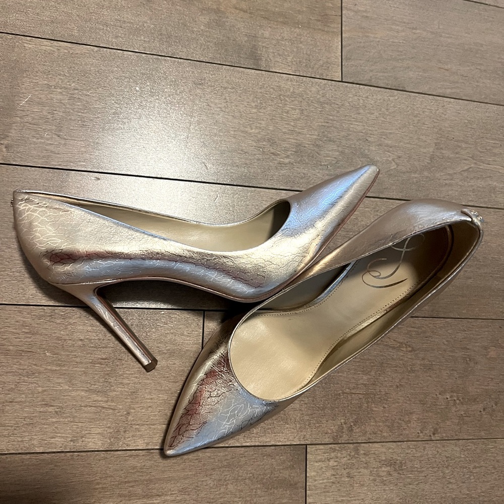 Gold/Pewter Pumps